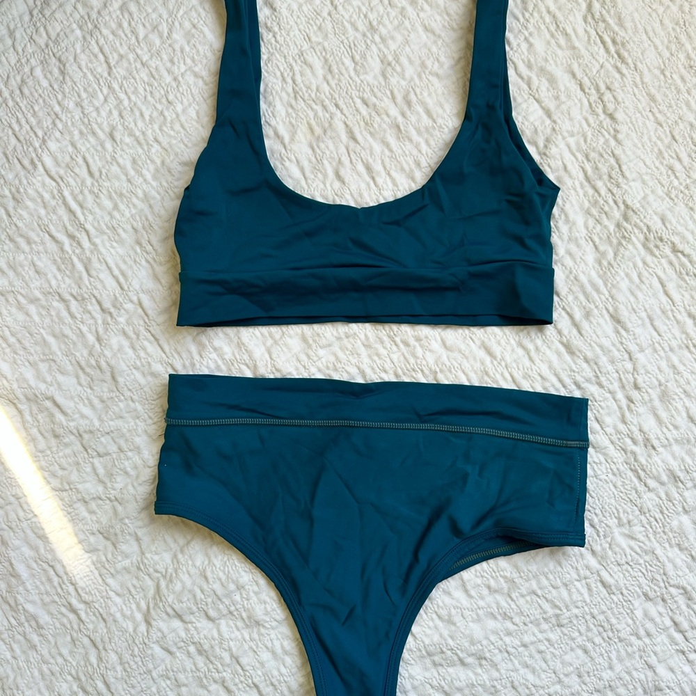 Teal Scoop Neck Bikini Top and High-Waist Bottoms
